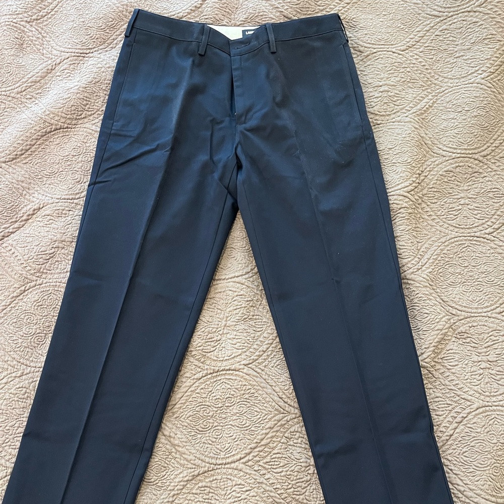 NWOT Lands End dark navy pleated pants size 34
